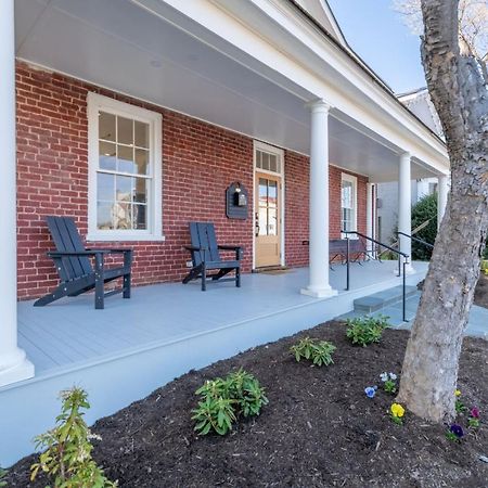 Boutique Room Steps From Downtown Mall Rose Jean Room 3 Charlottesville Buitenkant foto