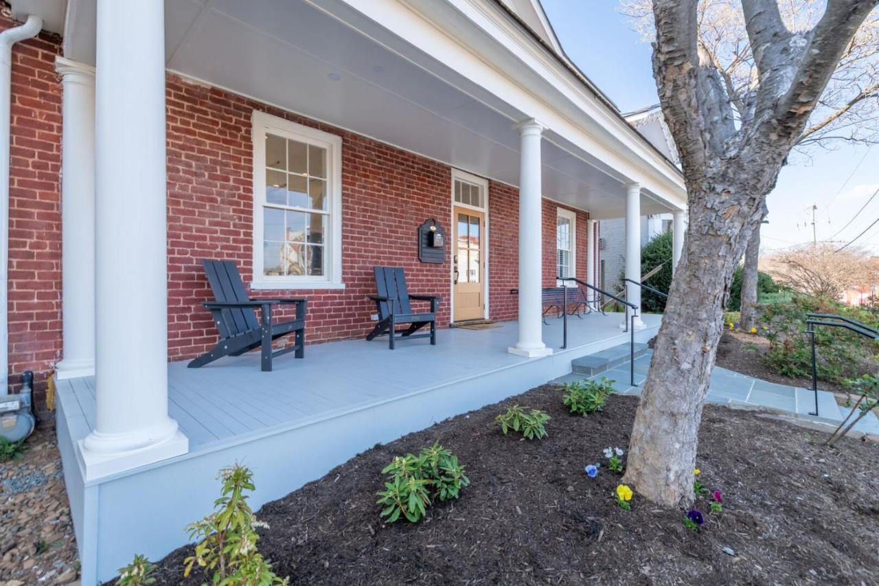 Boutique Room Steps From Downtown Mall Rose Jean Room 3 Charlottesville Buitenkant foto