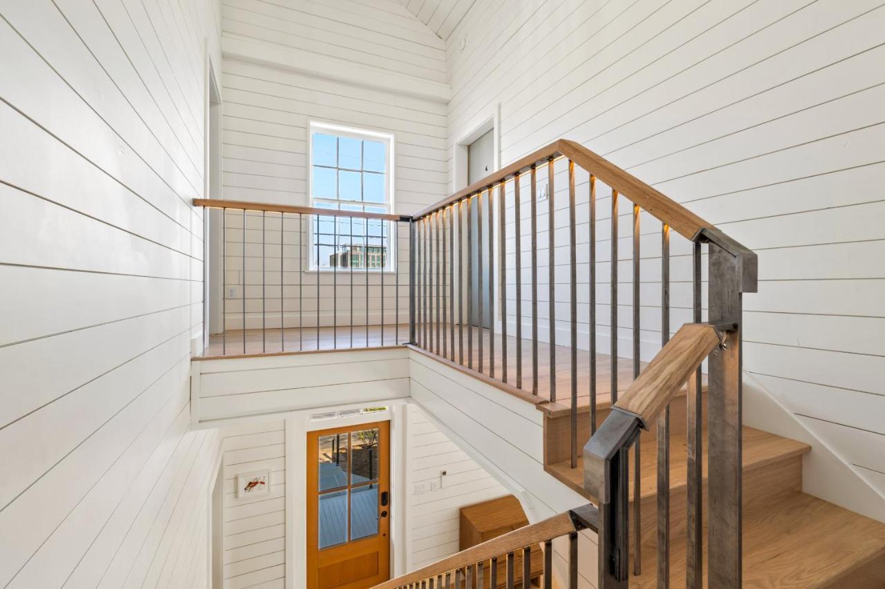 Boutique Room Steps From Downtown Mall Rose Jean Room 3 Charlottesville Buitenkant foto